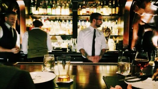bar_staff_inner_small_banner-530x300
